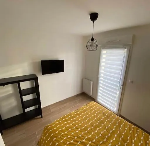 Maison A 300m De La Avec 2